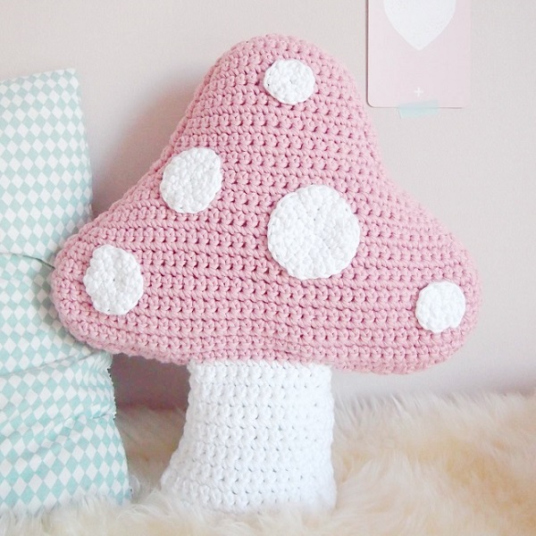 Pastel Hooked Mushroom Pillow with Natura Cotton XI by DMC