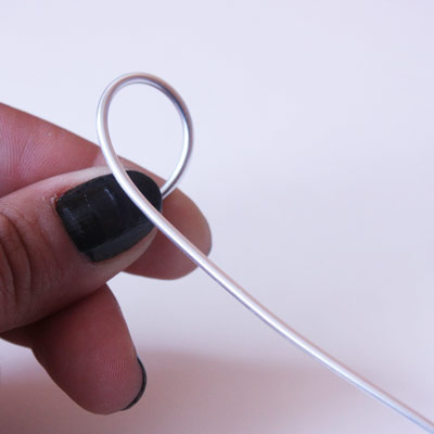 marque_place_former_boucle_alu