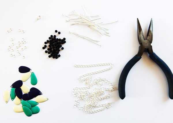 Collier_Sequins_Gouttes_email_epoxy_et_Perles_rondes-1 Collier_Sequins_Gouttes_email_epoxy_et_Perles_rondes-1