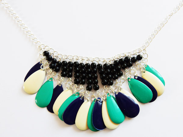 Collier_Sequins_Gouttes_email_epoxy_et_Perles_rondes-14 Collier_Sequins_Gouttes_email_epoxy_et_Perles_rondes-14