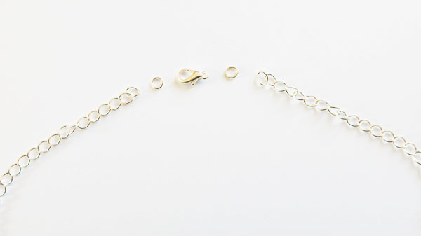 Collier_Sequins_Gouttes_email_epoxy_et_Perles_rondes-2 Collier_Sequins_Gouttes_email_epoxy_et_Perles_rondes-2