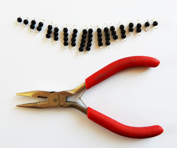 Collier_Sequins_Gouttes_email_epoxy_et_Perles_rondes-7 Collier_Sequins_Gouttes_email_epoxy_et_Perles_rondes-7