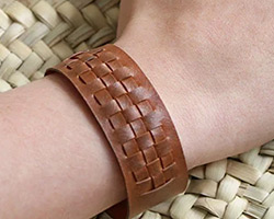 bracelet tressé en polymère cuir