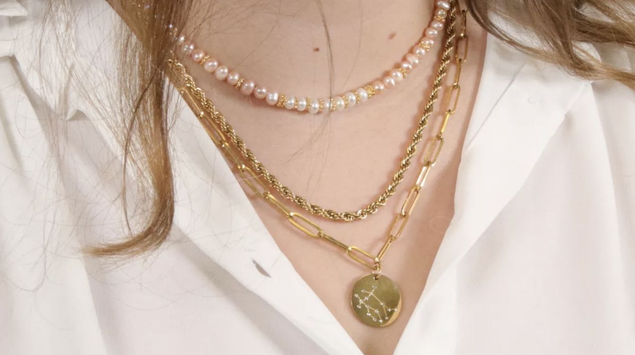 How to clean a new arrivals necklace chain at home
