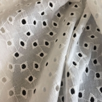 Broderie anglaise