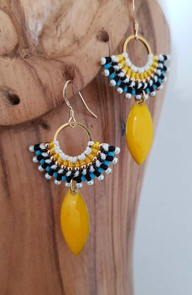 final -earrings-dangling-chin-rockeries-knots