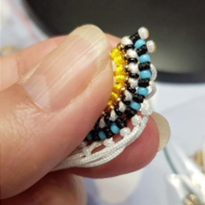 step 5-3-Earrings-pendants-chin-rockeries-knots