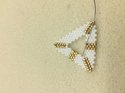 DIY Chic 3D triangle weaving earrings by Miyuki Delicas 11/0 : Step 11