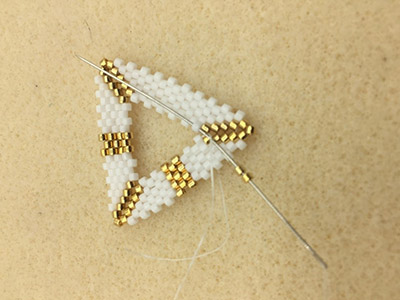DIY Chic 3D triangle weaving earrings by Miyuki Delicas 11/0 : Step 13