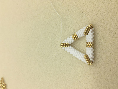 DIY Chic 3D triangle weaving earrings by Miyuki Delicas 11/0 : Step 16