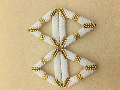 DIY Chic 3D triangle weaving earrings by Miyuki Delicas 11/0 : Step 20