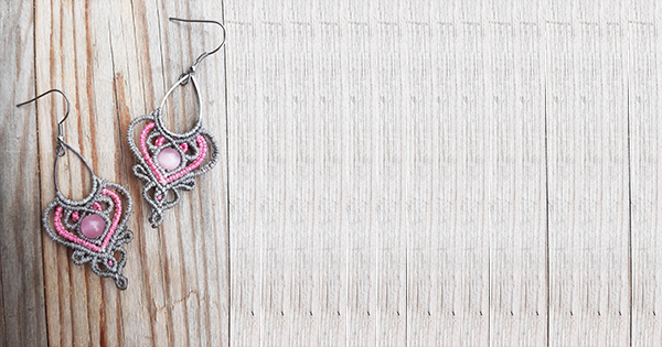 Schema Tutorial micro macrame earrings and cat eye pearl Schema Tutorial micro macrame earrings and cat eye pearl