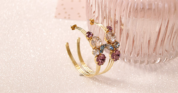 Schema  Creoles with Swarovski crystals UV resin fixing