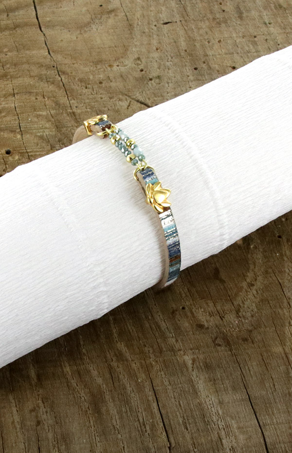 Schema  Glass cord and pearl bracelet