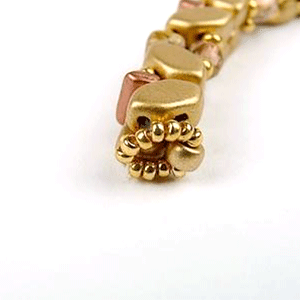 step 20 - Patty glass pearl necklace Piros Puca