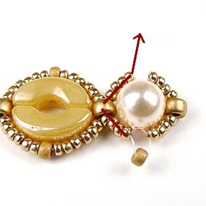 Step 10 - Pepa Puca glass pearl necklace