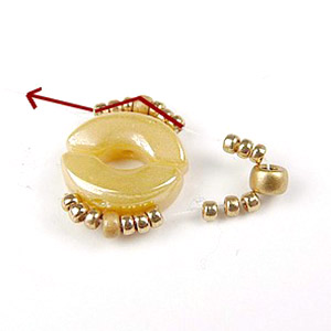 Step 4 - Pepa Puca glass pearl necklace