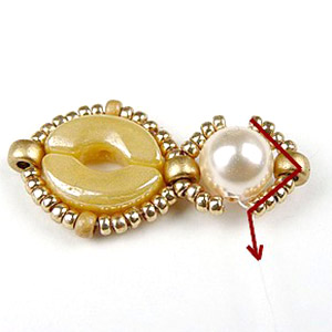 Step 9 - Pepa Puca glass pearl necklace