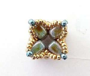 Step 19 -DIY pearl necklace Talia Puca