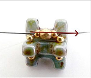 Step 7- DIY necklace beads Talia Puca