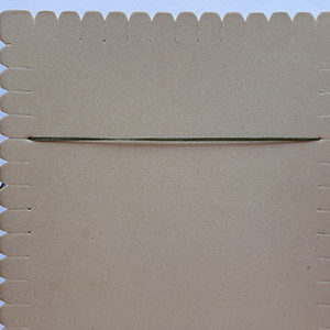 Etape 2 - Boucles d'oreilles Ananas en macramé - Tendez fil