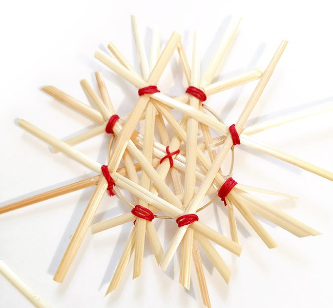 straw star cut out the straws to form the branches of the star