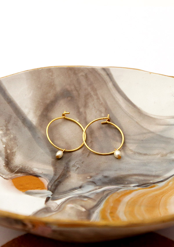 Schema  Creole earrings with PureCrystal pearly beads