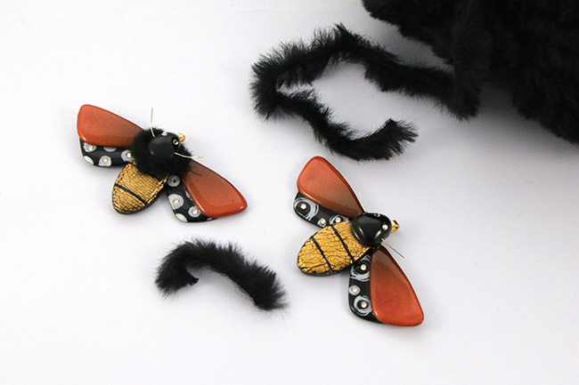 Polymer Resin Butterfly with Rhinestones : Step 13 Polymer Resin Butterfly with Rhinestones : Step 13