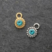 Round medal charm 8 mm for 4 mm cabochon or rhinestone - fine Gold plated x1
