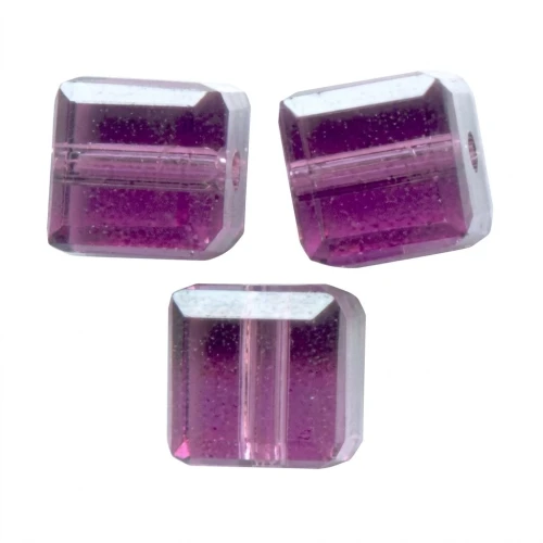 PureCrystal 5601 Cubes 4mm Amethyst x8