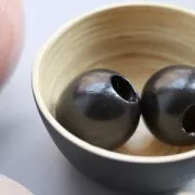 Set of 2 big wooden beads for macrame suspension 40 mm Black