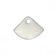 Epoxy resin fan-shaped sequin 7x10 mm White x6|raw }}