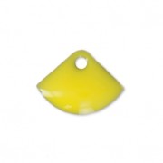 Epoxy resin fan-shaped sequin 7x10 mm Yellow x6|raw }}
