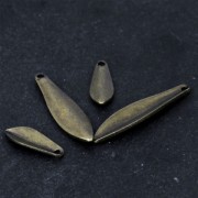 Drop-shaped sequins 19.5 mm Bronze Tone x4