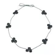 knitter with uniform and adjustable spacing between beads x1