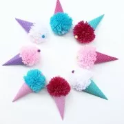 Assortment of 24 round synthetic pompoms 3 cm - Pastel