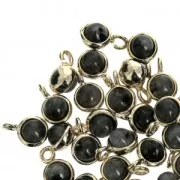 Small charm with an imitation Labradorite 7 mm Gold Tone x1