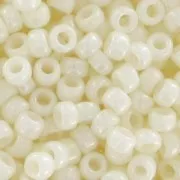 Toho Seed beads 15/0 TO15R122 - Opaque Lustered Navajo White x8g