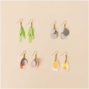 Assortment of washable sequins and spacers for DIY jewelry - Green/Red x1