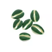 Cauri shell with epoxy resin for DIY jewelry creation - 20 / 25 mm - Green x1