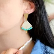 Triangular Tagua spacer 25x28 mm - Turquoise Blue x1