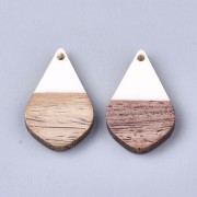 Drop resin imitation wood pendant 28x18 mm Ivory / Brown x1
