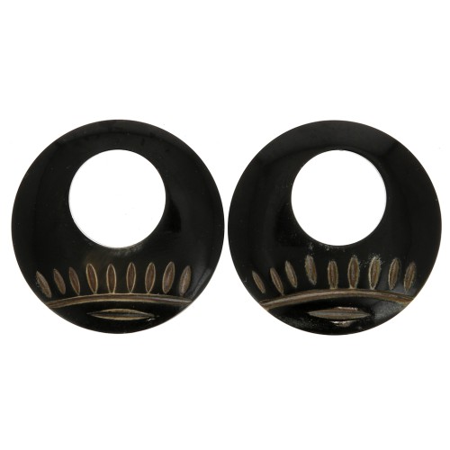 Horn pendants with engraved ethnic motifs - round shape 50 mm Black x2