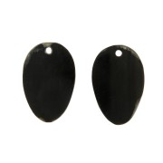 Ethnic mask pendants engraved in horn 48.5x34 mm Brown x2