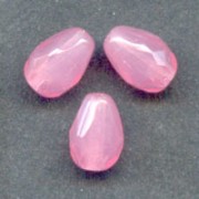 Faceted pear-shaped beads, 7x5 mm - Milky Pink, 25 pieces