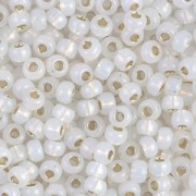 Miyuki Seed beads 8/0 551 - White Opal Silver Lined|raw }}