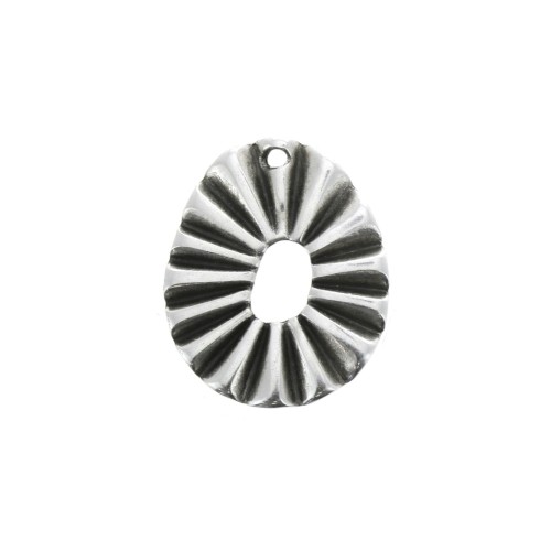 22x18mm Zamac pleated effect oval pendant - Antique Silver Plating x1