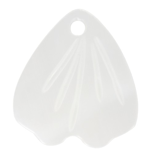 15.5x14mm Mother of Pearl Petal Drop Sequin - Natural x1