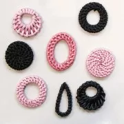 42mm Rattan round-shaped pendant - Light Pink Pearl Effect x1