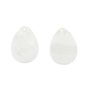 24.5x18mm Mother-of-pearl drop pendant - Natural x2